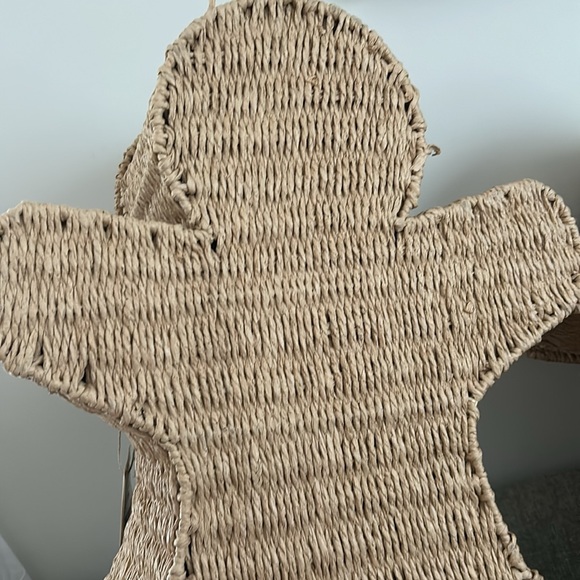 Gingerbread Wicker Baskets - Picture 10 of 16